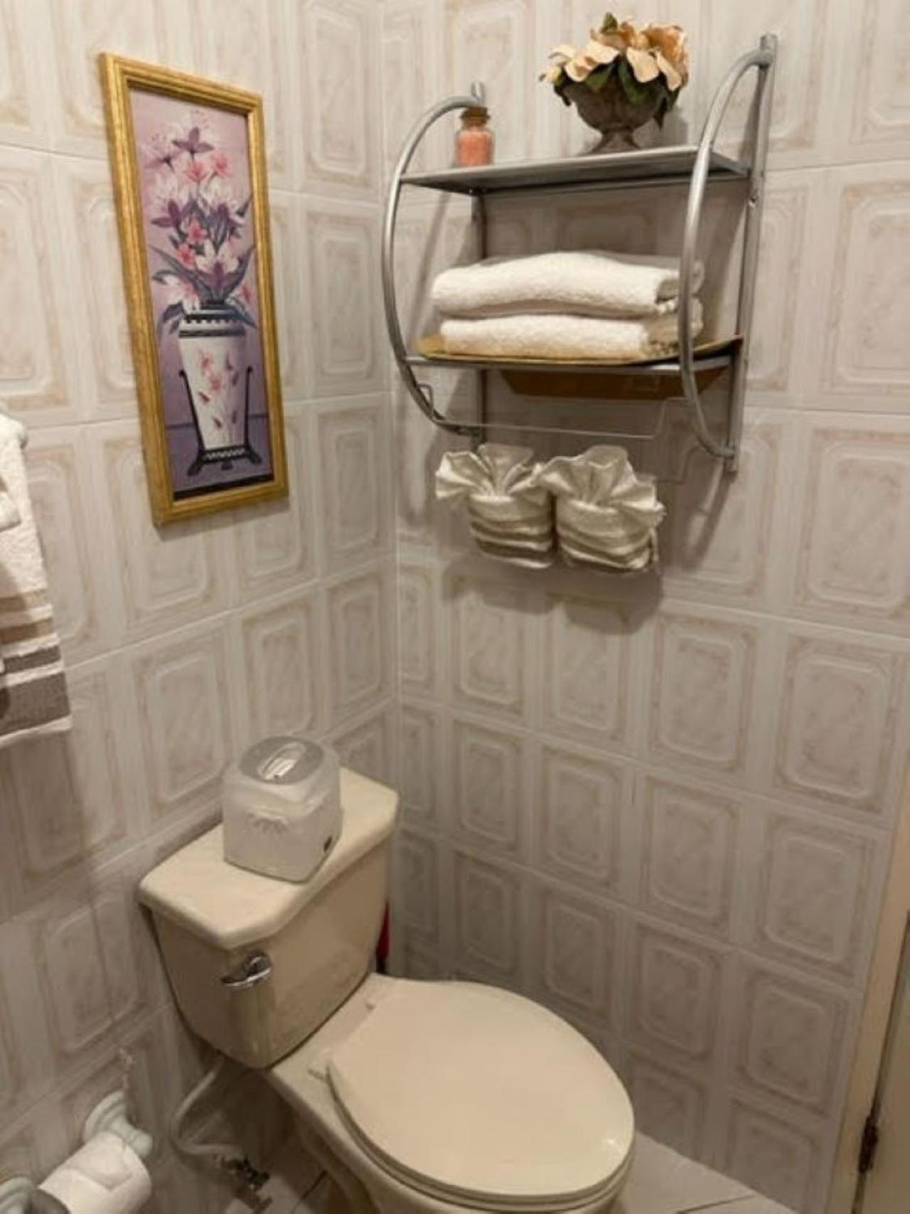 Deluxe Double Room (2 Adults + 1 Child)